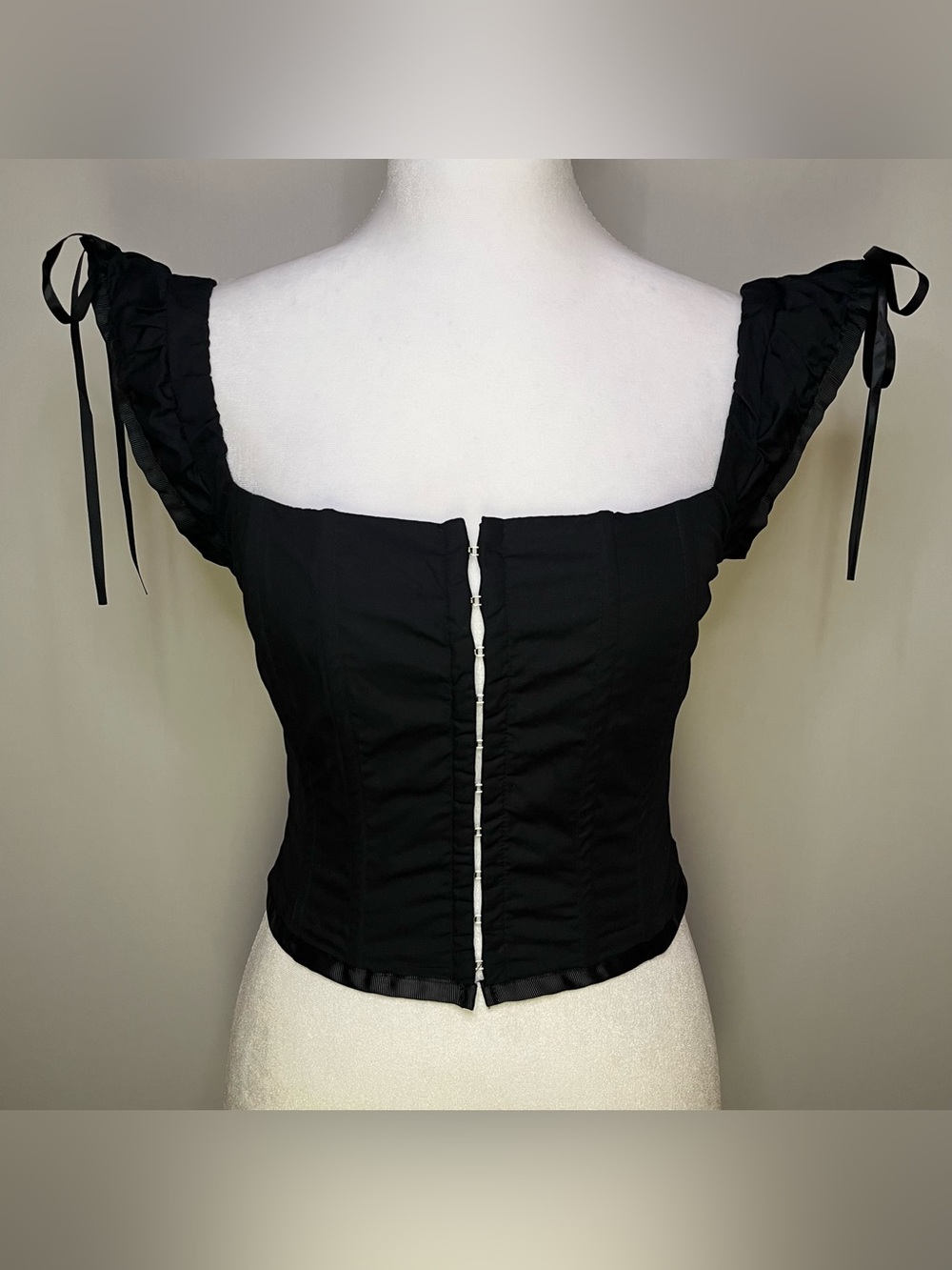 NWOT Kendall & Kylie Lace Up Corset Top Ruffle Cap Sleeves Black Women’s XS